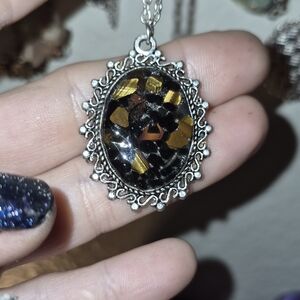 Elegant Silver and Black Pendant Necklace